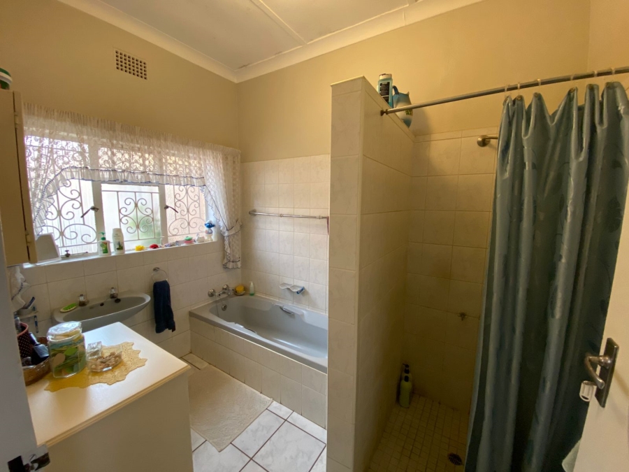 5 Bedroom Property for Sale in Die Bult North West